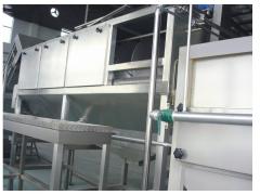 江苏海鸥食品机械制造有限公司 江苏海鸥食品机械- 柑橘类水果磨油机 